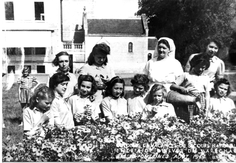 Les enfants en 1944 au Château de Basses Fontaines